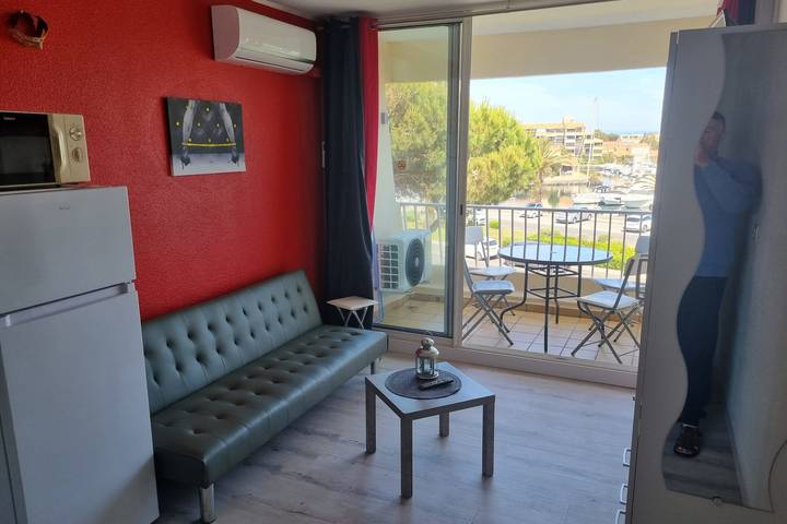 Studio pour 2 personnes, avec terrasse