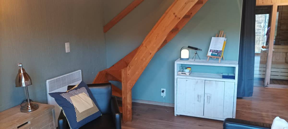 6 person bungalow with sauna and lake view in Vielsalm, Région de Bastogne