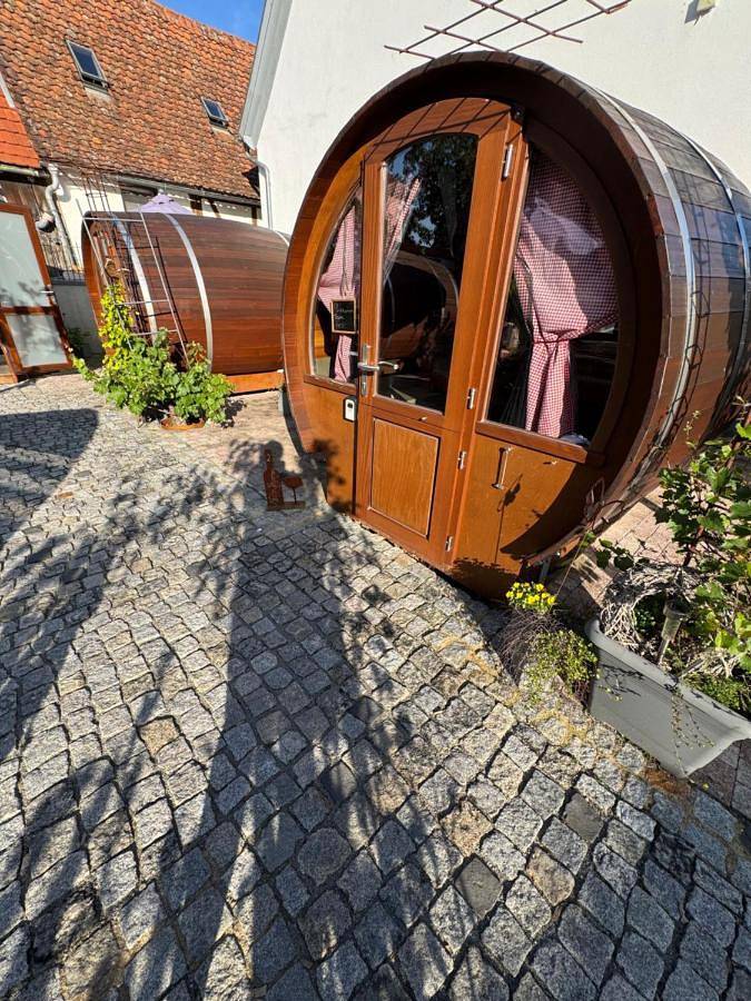 Ganze Wohnung, Schlafen im Weinfass in Ipsheim, Steigerwald