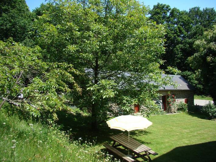 Gîte pour 4 personnes, avec jardin, animaux acceptés à Saint-Julien-le-Petit - 2