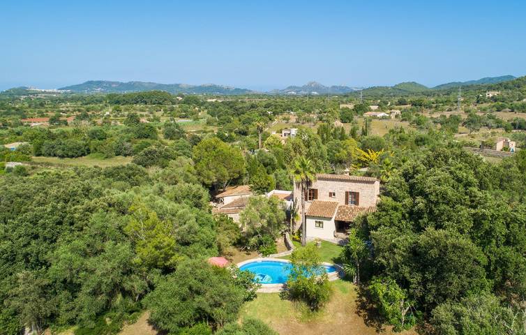 Charmantes Artà Apartment mit Terrasse, Pool und Grill in Artà, Mallorca Osten