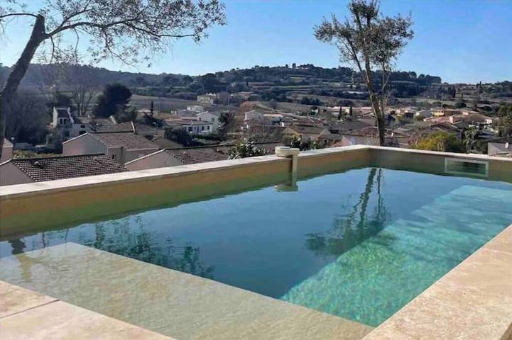 Maison de vacances pour 3 personnes, avec piscine et jardin