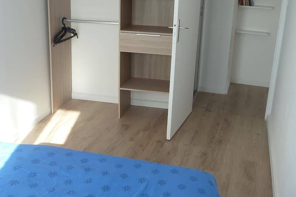 Apartamento entero, Encantadora casa en pueblo medieval con terraza con vista al estanque, estacionamiento privado in Miramas, Istres region