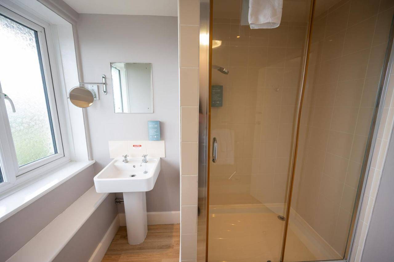 Family Room (2 Adults + 2 Children) in Boscombe, Bournemouth