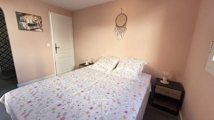 Chambre d’hôte pour 2 personnes, avec jardin et piscine dans Parc naturel régional des Préalpes d'Azur