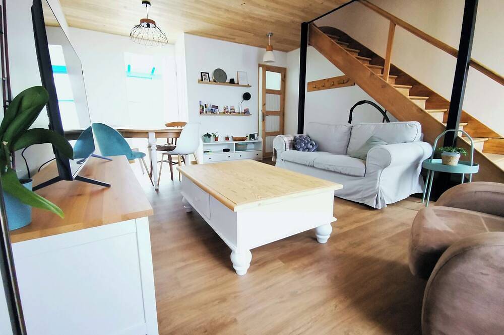 Small townhouse in a quiet neighborhood in Coutances, Coutances y alrededores