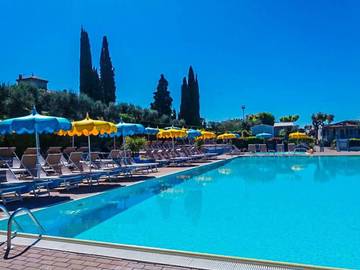 Ferienhaus für 7 Personen, mit Pool und Kinderpool in Bardolino