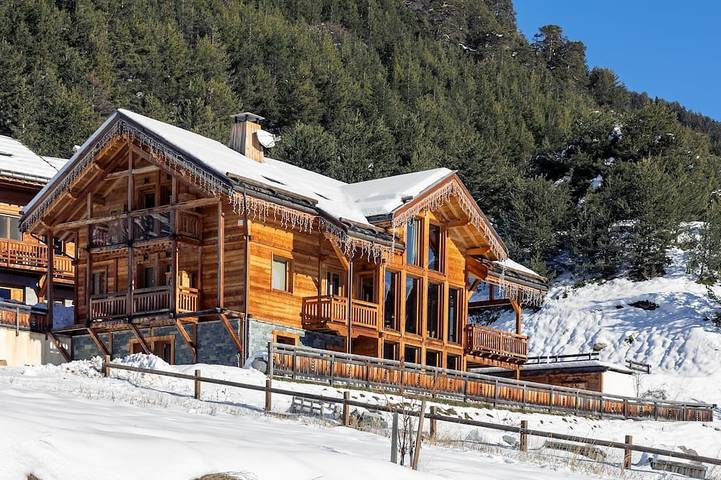Chalet für 18 Personen, mit Garten - 1