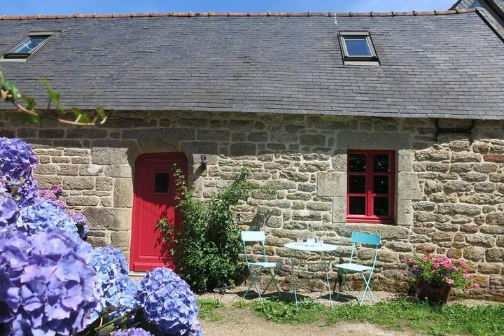 Location de vacances pour 4 personnes, avec Jardin à Plogastel-Saint-Germain