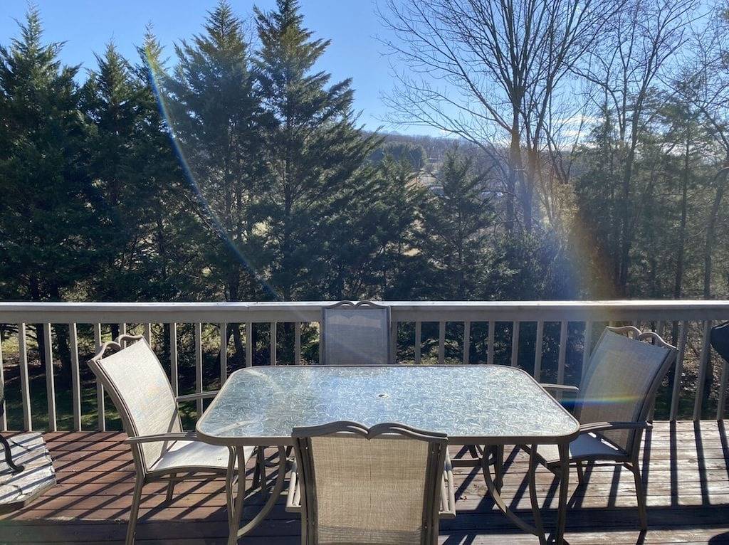 A Den for all four seasons, visit the Bear's Den and create lasting memories. in Massanutten, Blue Ridge Mountains