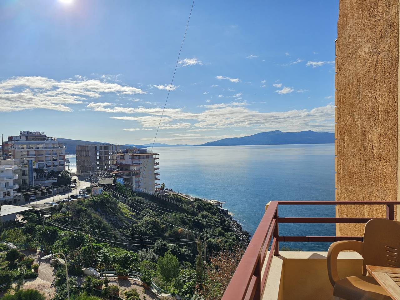 Ganze Wohnung, Ferienwohnung für 5 Personen mit Balkon in Sarandë, Vlorë