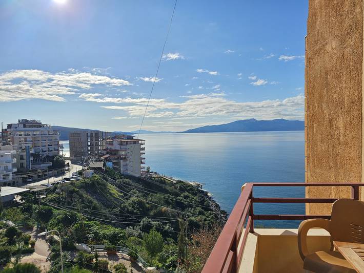 Ganze Wohnung, Ferienwohnung für 5 Personen mit Balkon in Sarandë, Vlorë