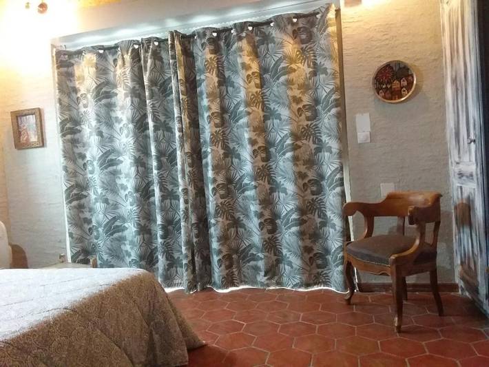 Gîte pour 5 personnes, avec vue ainsi que jardin et piscine, animaux acceptés à Tourves - 3