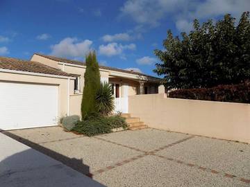 Gîte pour 6 personnes, avec terrasse et jardin dans Courlay Sur Mer