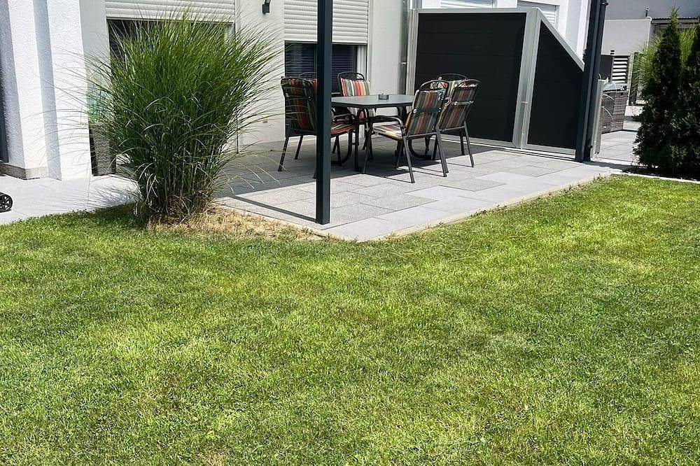 Ferienhaus 'Haus Viva La Vida' mit privater Terrasse, Garten und Wlan in Pilsting, Ostbayern