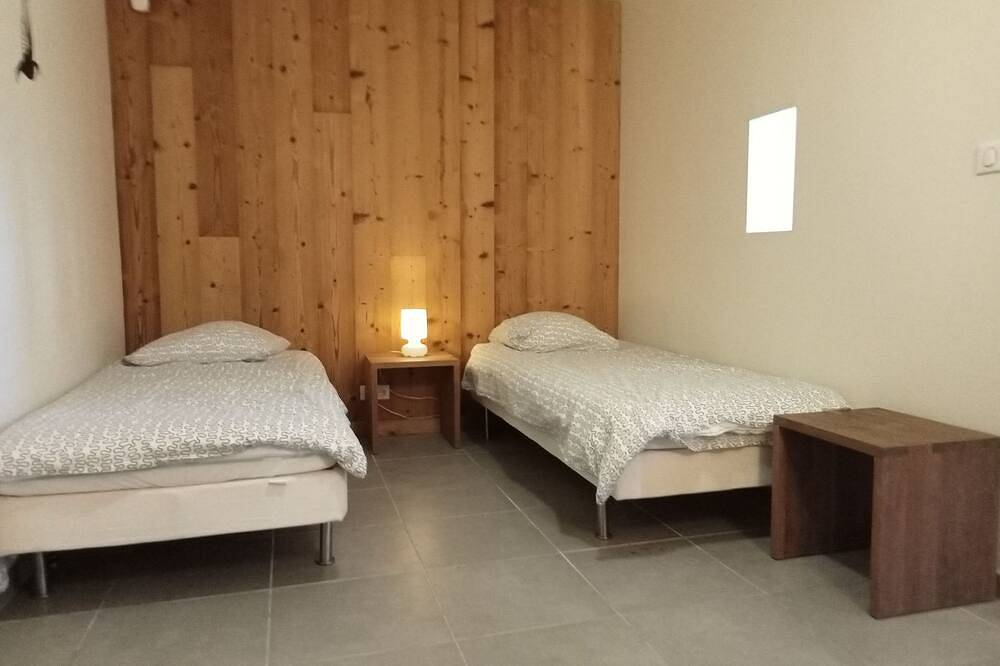 Grand gîte au cœur du Plateau de Millevaches in Peyrelevade, Région d'Ussel