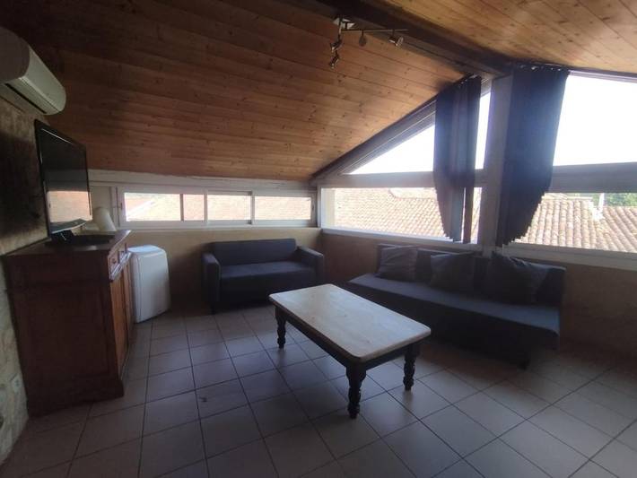 Gîte pour 6 personnes, avec Terrasse et Vue à Aignan - 2