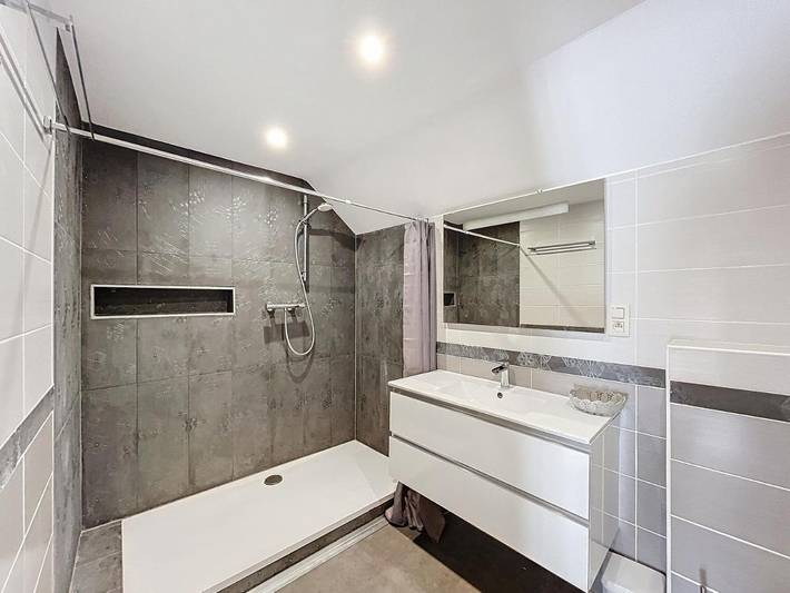 Location de vacances pour 8 personnes, avec jacuzzi et jardin à Sprimont - 4