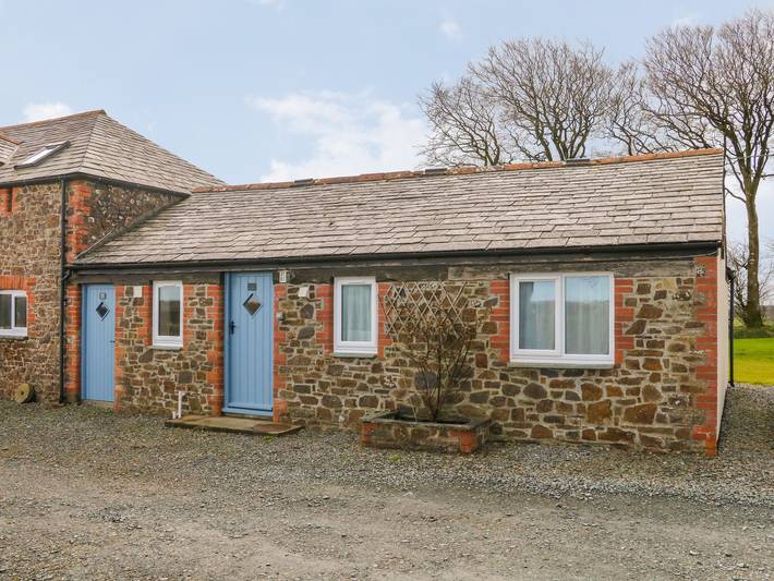 Cottage for 6 people, with pool and garden, with pets in Devon