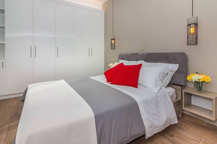 Ferienhaus für 3 Personen, mit Balkon und Garten