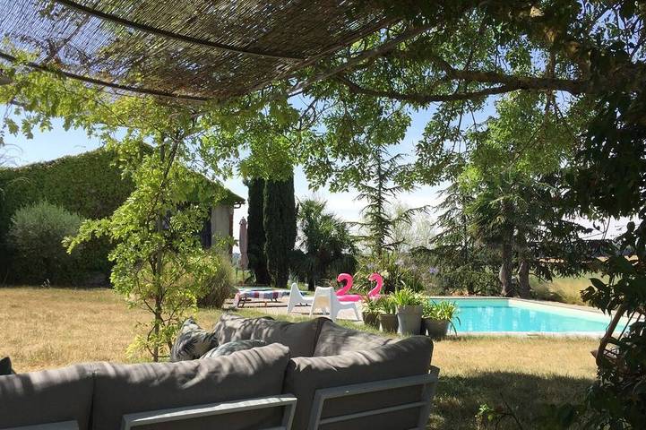 Location de vacances pour 9 personnes, avec terrasse et jardin à Gauré