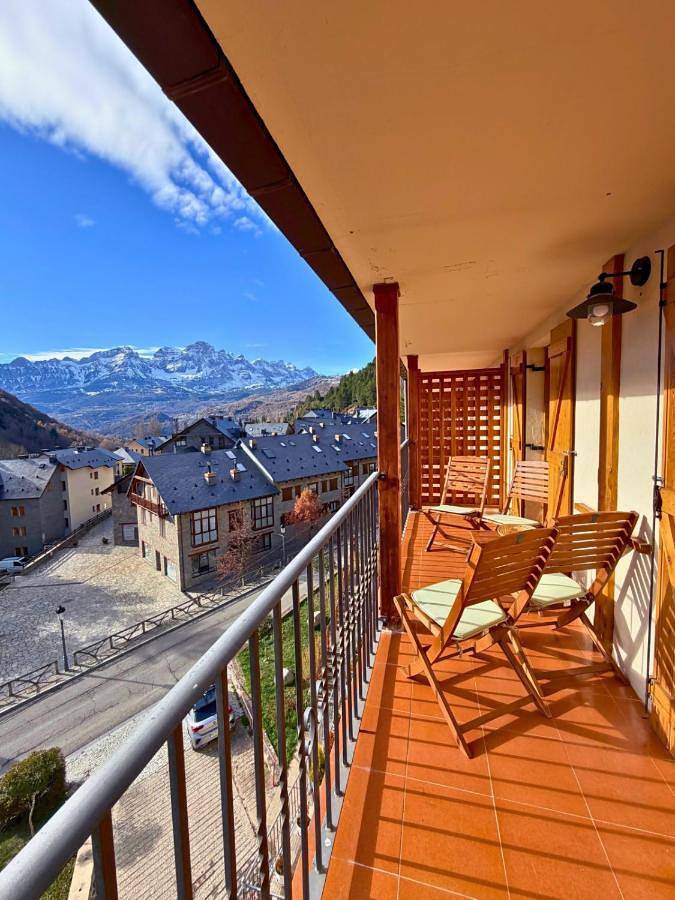 Apartamento de vacaciones para 12 personas, con vistas y balcón - 1