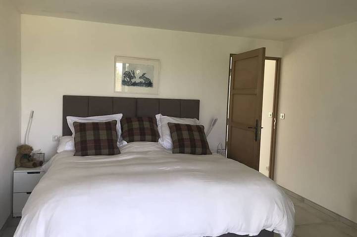 Location de vacances pour 6 personnes, avec jardin à Le Pizou - 3