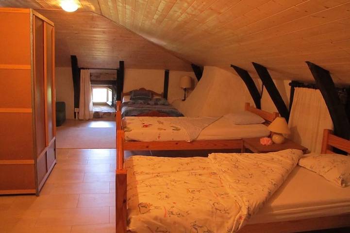 Location de vacances pour 12 personnes, avec jardin et terrasse à Saint-Joseph-des-Bancs - 3