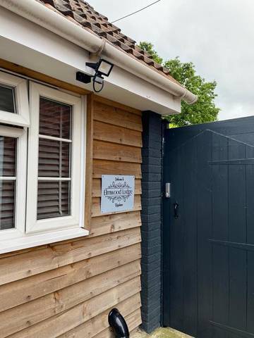 Chambre d’hôte pour 2 personnes, avec jardin et terrasse dans Canterbury