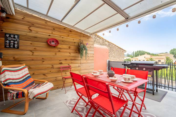 Casa de vacaciones 'Le Parcours Cathare' con vistas a la montaña, Wi-Fi y aire acondicionado in Olonzac, Canal del Mediodía