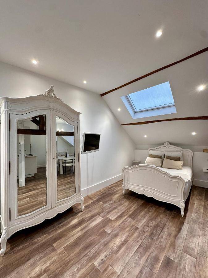 Gîte pour 2 personnes, avec piscine ainsi que jacuzzi et sauna dans Warcq