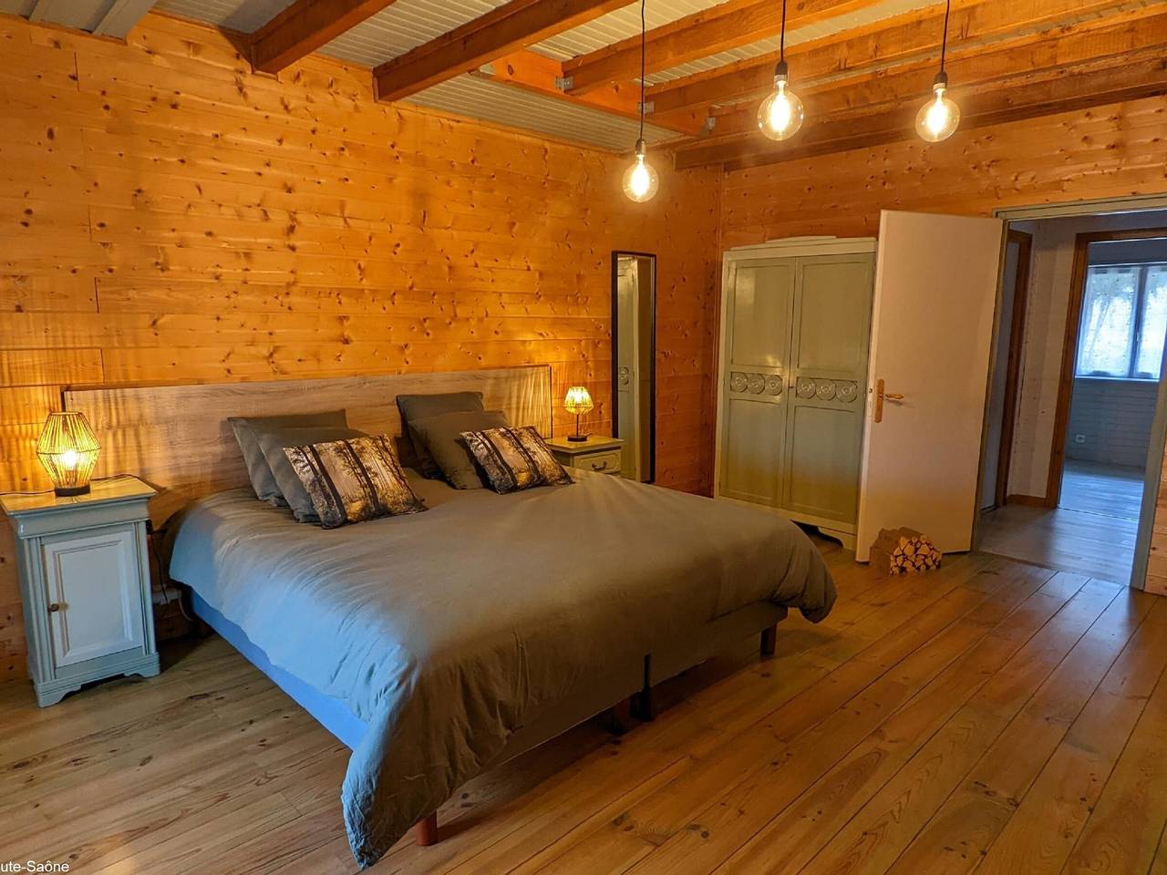 Gîte paisible dans une ancienne ferme avec Wifi et parking à Saint-Bresson in Saint-Bresson, Parc naturel régional des Ballons des Vosges