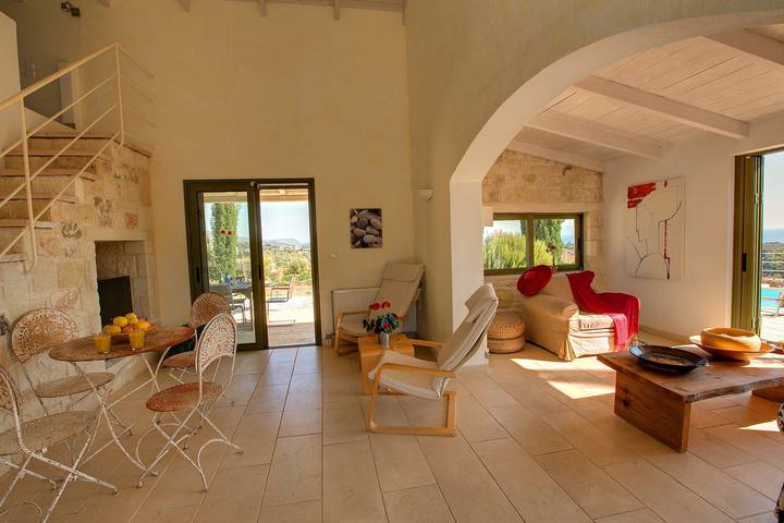 Villa 'Mataki Ideales Resort' with Sea View, Wi-Fi and Air Conditioning in Mousata, Kefalonia