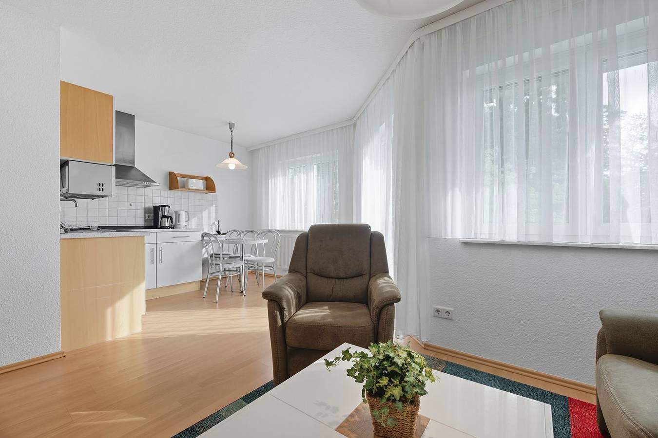 Entire apartment, Stranddistel Whg. 2 Og in Zinnowitz mit Balkon, Wlan und 600 m zum Strand in Zinnowitz, Usedomer Norden