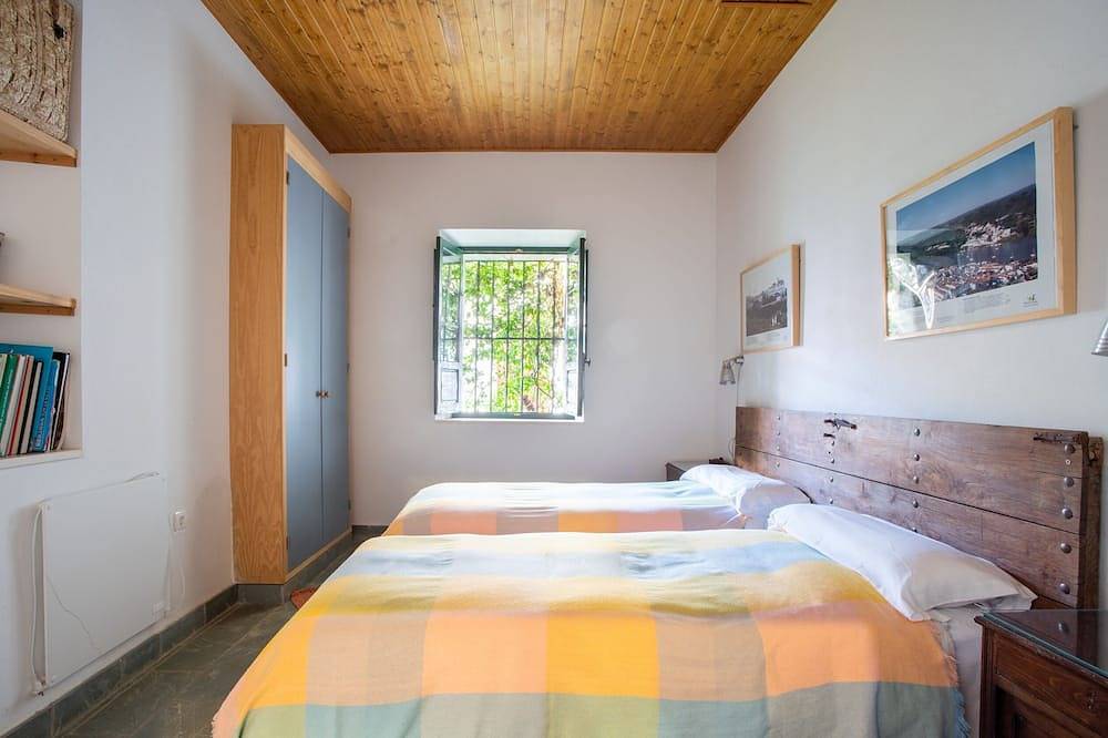 House of the Engineer (4 rooms, 8 Guests) in El Granado, Guadiana Valley Natural Park