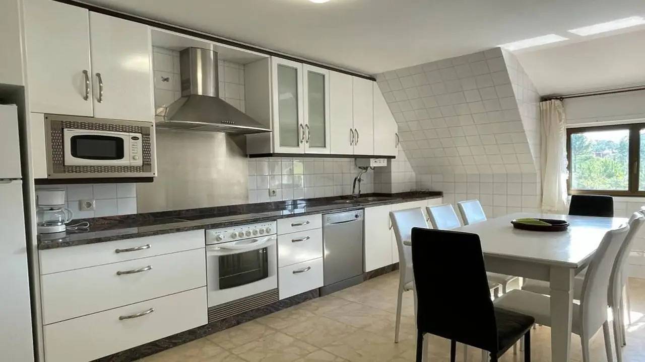Entire holiday apartment, Ferienwohnung für 8 Personen (150 m²) in Sanxenxo in Praia de Montalbo (Sanxenxo), Sanxenxo