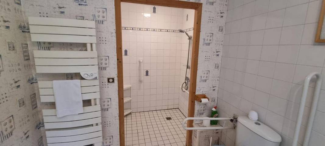 Location de vacances pour 14 personnes, avec Piscine à Hambye - 2