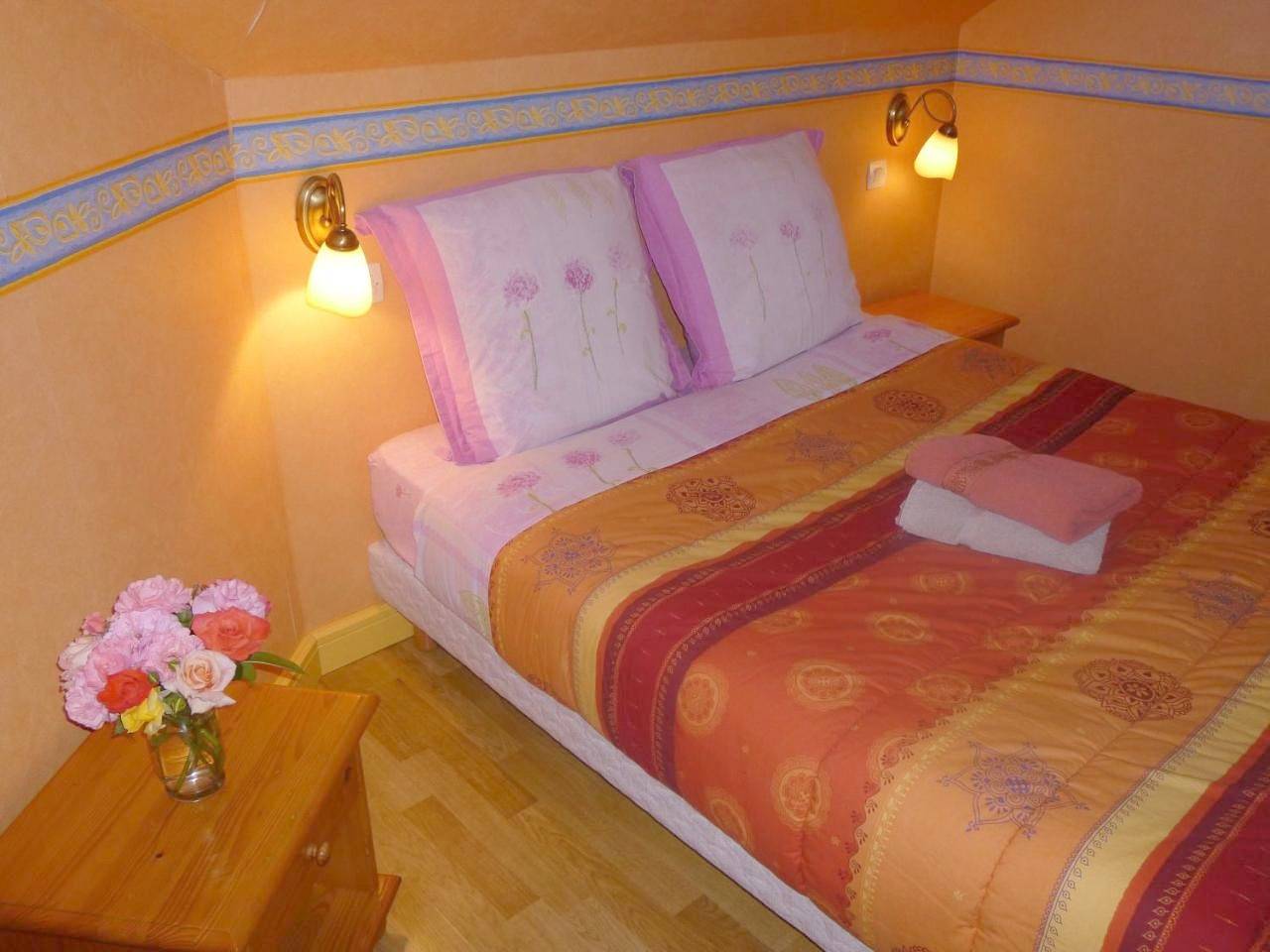 Standard Double Room with Shared Toilet in Mailly-Maillet, Région d'Amiens
