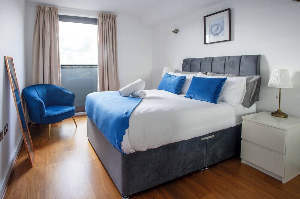 Entire apartment, Central location near Windsor Castle and Legoland in Slough, Berkshire