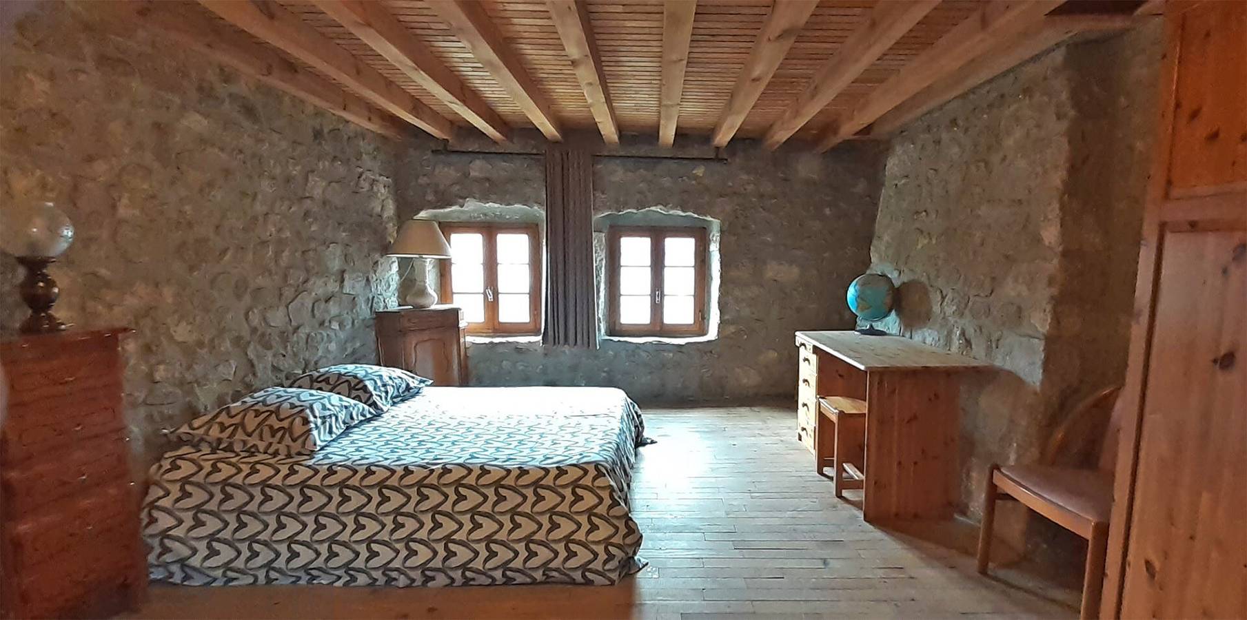 Gite de caractère aux belles ames in Merle-Leignec, Montbrison