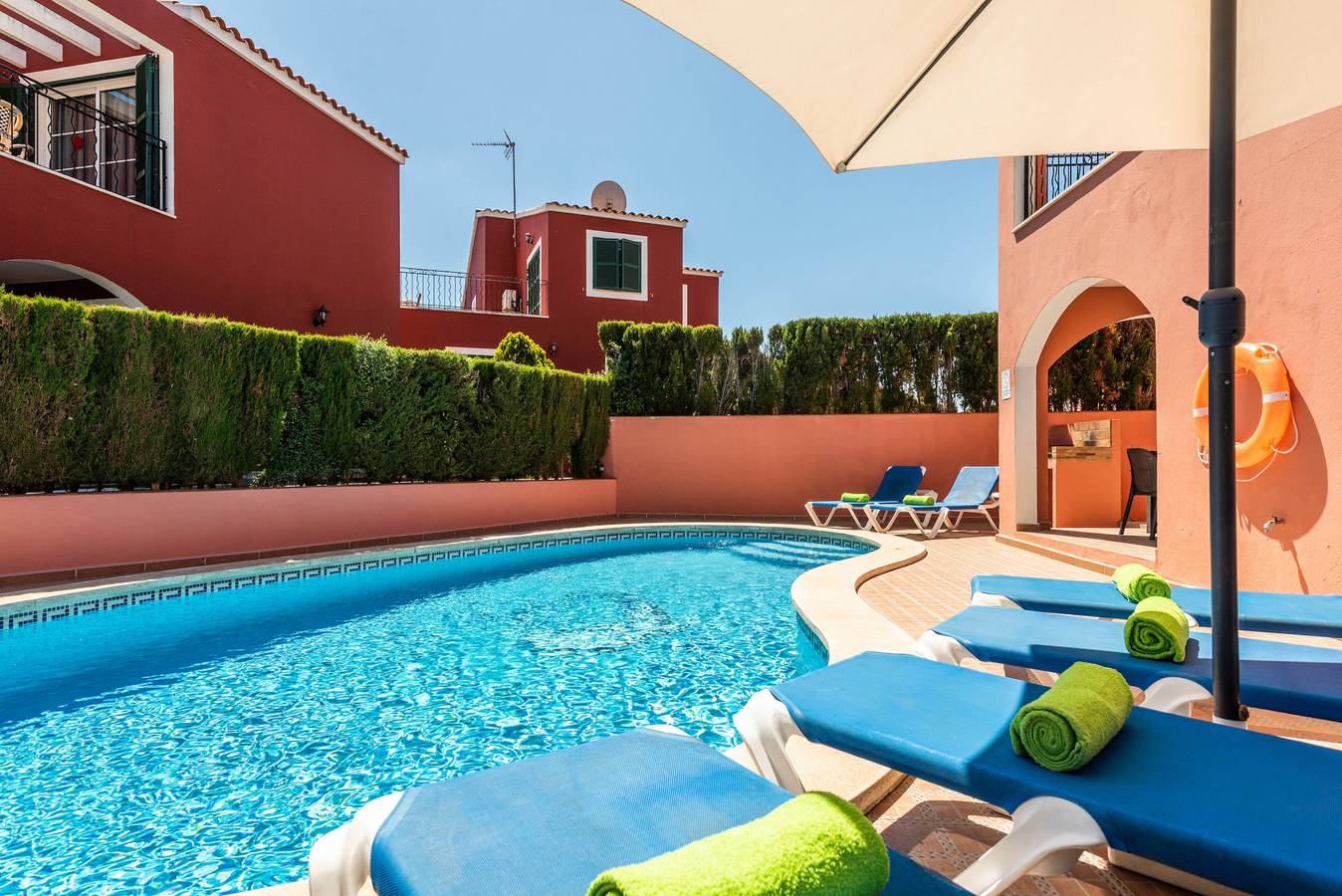 Villa für 6 Personen mit Terrasse in Serpentona, Ciutadella