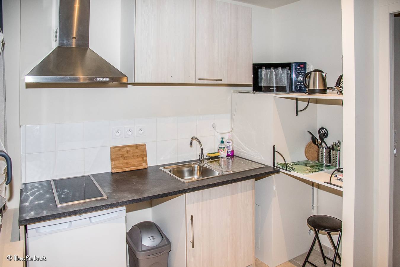 Studio entier, Studio confortable à Abondant, 30 m² avec jardin équipé in Abondant, Région de Dreux