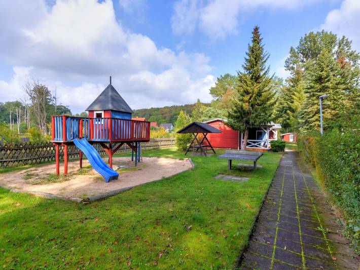 Bungalow für 24 Personen, mit Terrasse und Garten, kinderfreundlich in Korswandt