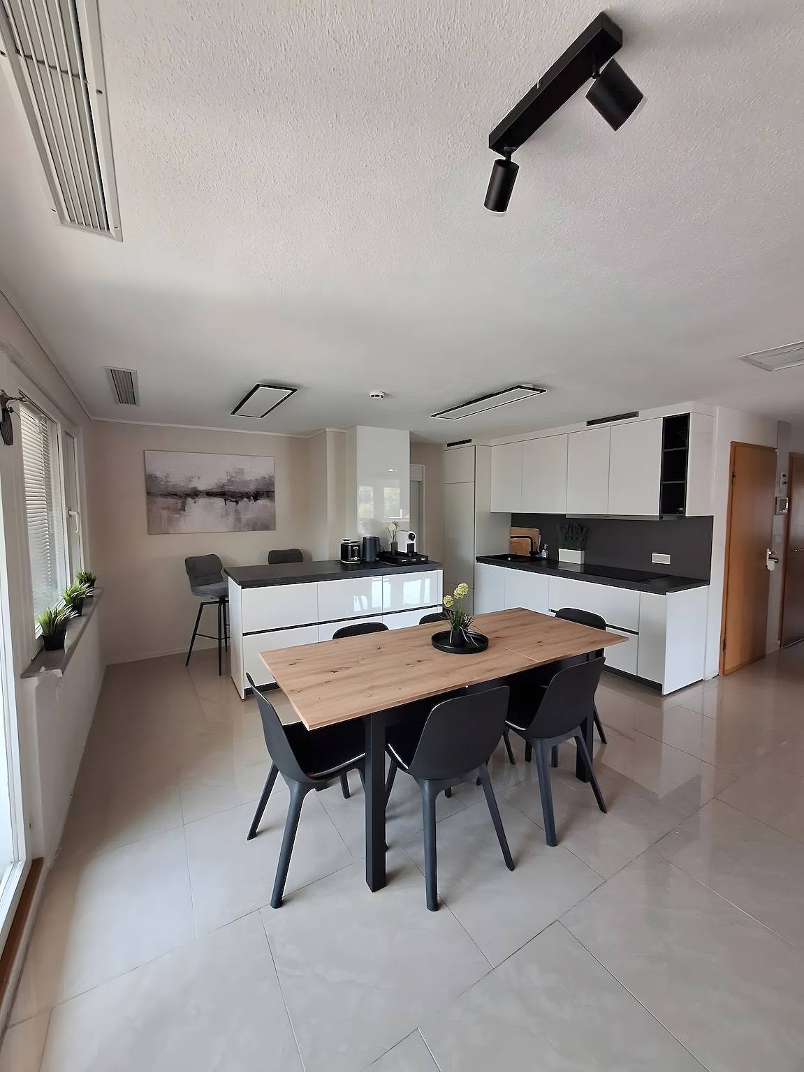 Apartamento entero, Apartamento 'Pure Vista' con vistas a la Selva Negra, terraza privada y Wi-Fi in Laufenburg (Baden), Alta Selva Negra