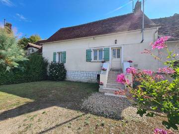 Gîte pour 4 personnes, avec terrasse et jardin, animaux acceptés à Pouligny-Saint-Pierre (homonymie)