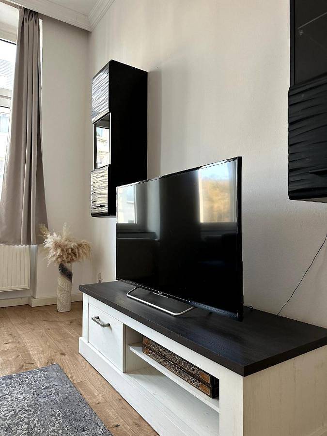 Ganze Wohnung, Two-Bedroom Apartment in Köln, Rheinland