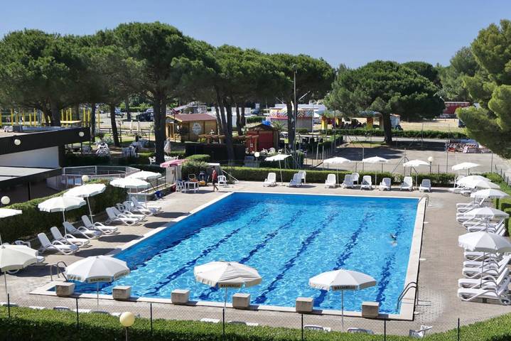 Ferienwohnung für 4 Personen, mit Pool und Balkon/Terrasse in Marina di Bibbona - 2