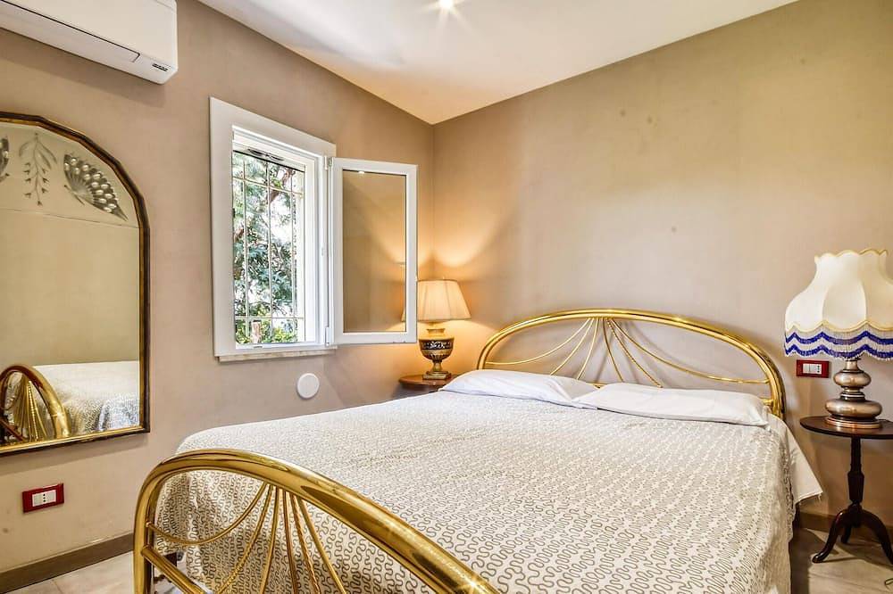 Cozy home in Deiva Marina with Wifi in Deiva Marina, Riviera di Levante