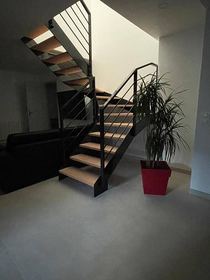 Appartement entier, Large 85 m2 duplex apartment in Fleurieux-sur-l'Arbresle, Lyon et ses environs