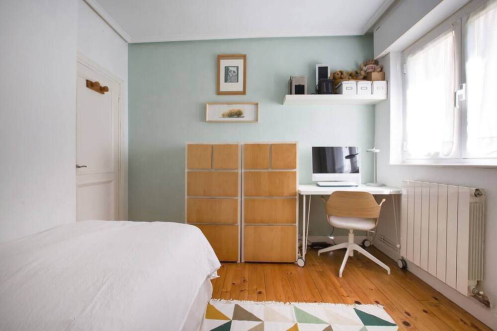 Entire apartment, Apartment renovated in 2025 next to the sea and surrounded by gardens - Getxo, Bilbao in Getxo, Basque Coast (Spain)